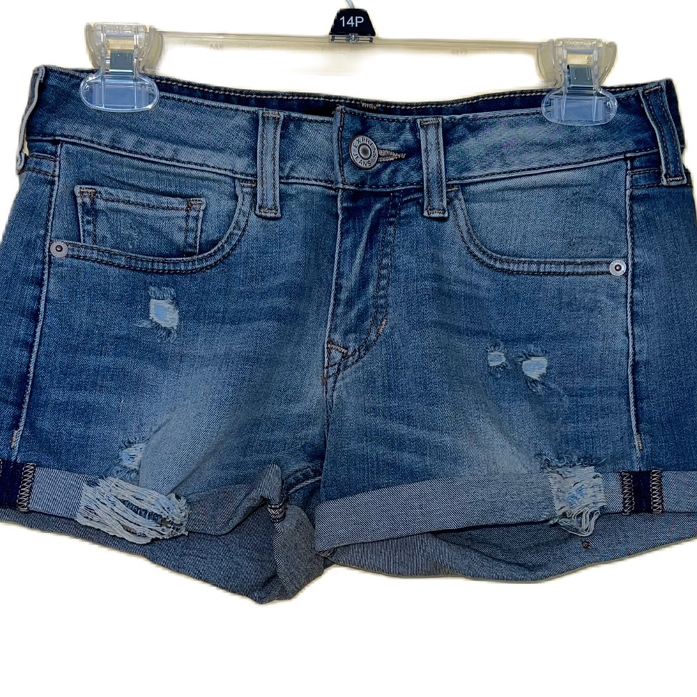 Express Women's Shorts Sz 00 Blue Denim Slightly Distressed Cuffed Shorts
